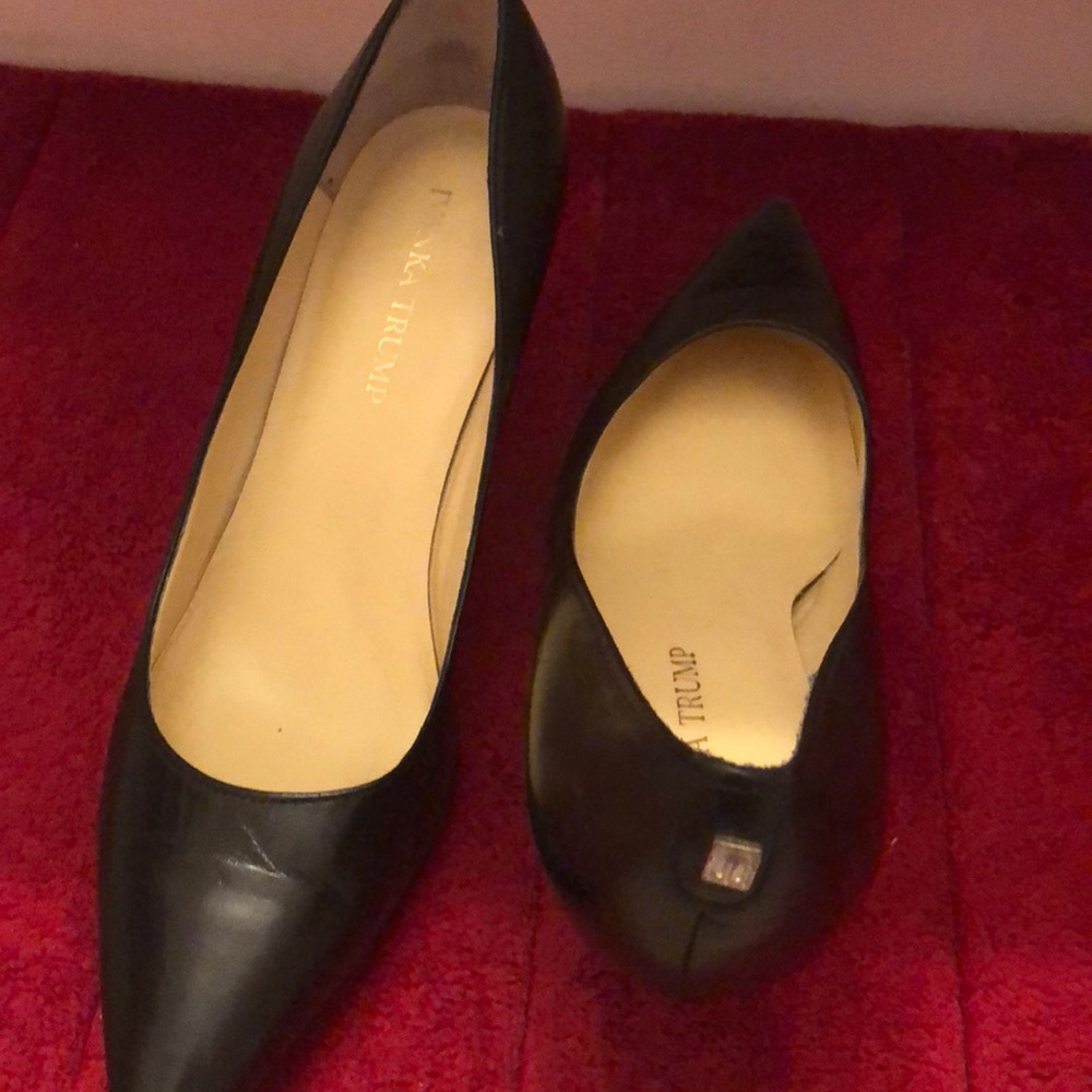 Shoes - Picture 2 of 3